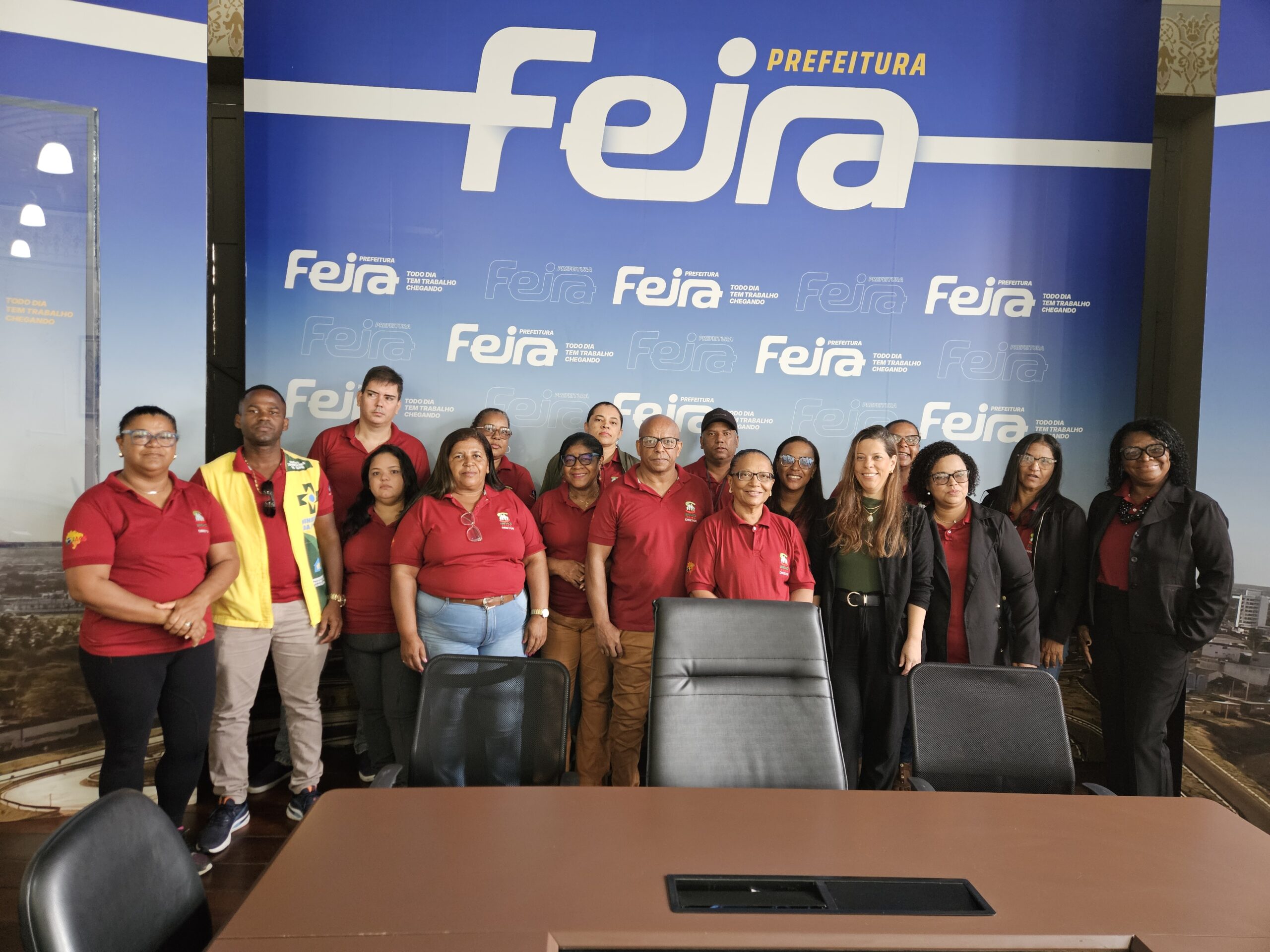 SINDACS Feira se reúne com o prefeito José Ronaldo e secretário de saúde para tratar de pautas prioritárias da categoria