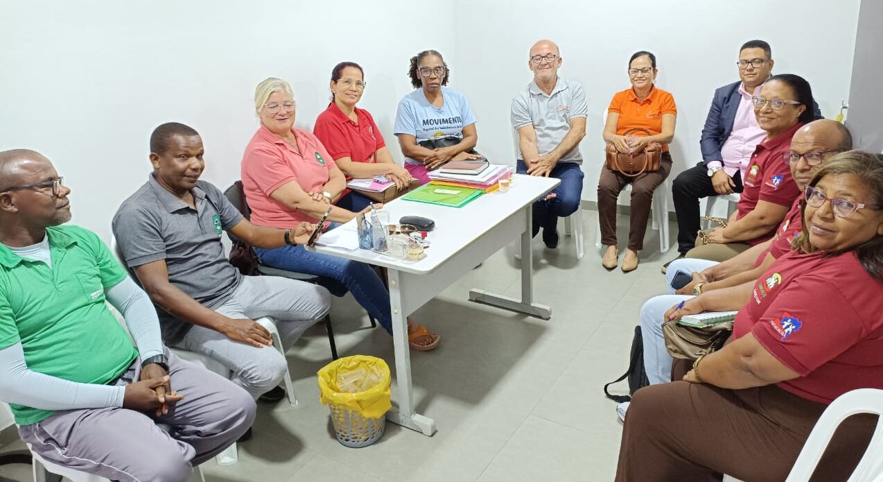 Sindacs Feira reúne representantes de associações e sindicatos dos ACS e ACE para fortalecer a luta da categoria